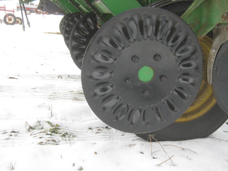 Planting Equipment  John Deere 1750 Planter   Photo